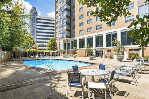 2B1B Modern Downtown Atl Condo W 1 Free Parking Lm1007 Atlanta Exteriör bild